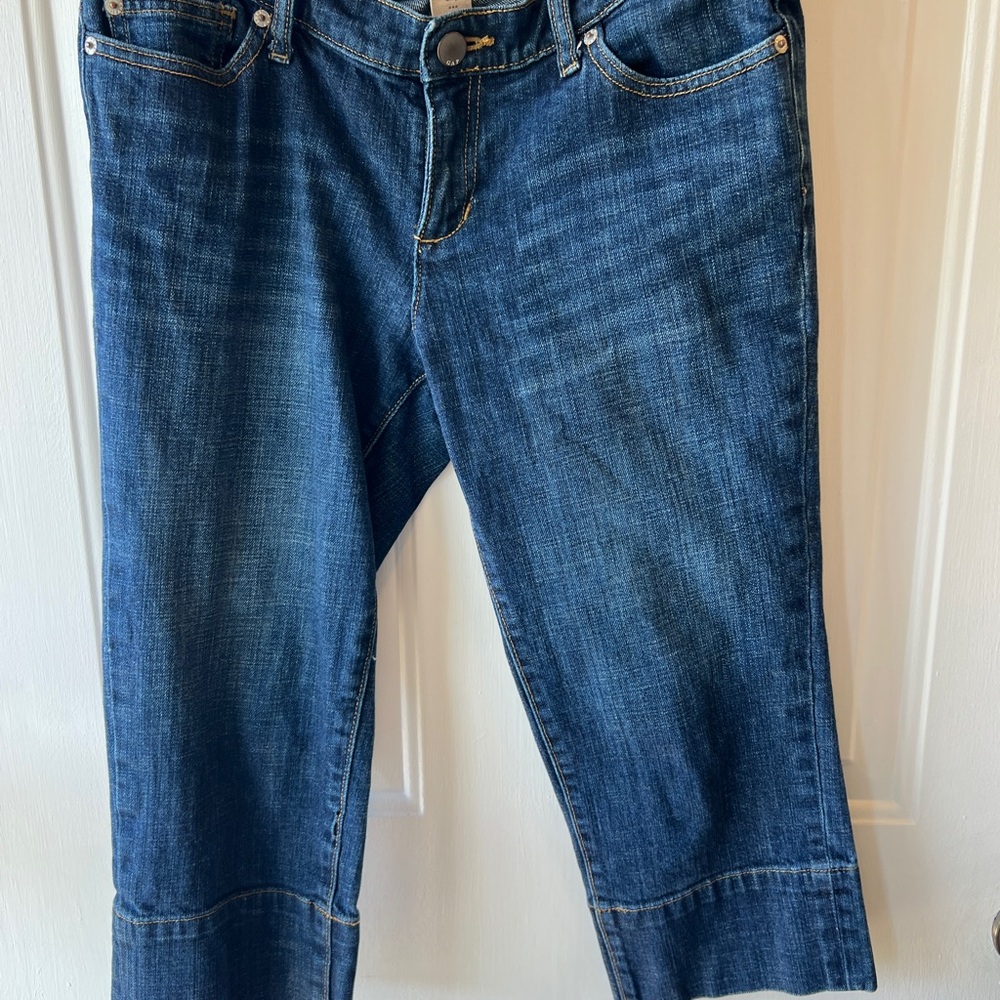Gap Sz 8/29R wide leg Capri cropped Jeans